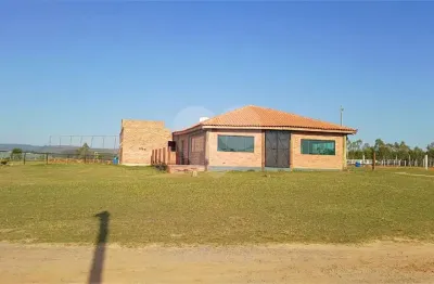 Chácara / sítio com 3 quartos à venda na Vicinal Anisio Flores, 195, Recanto Cidade Nova, Salto de Pirapora