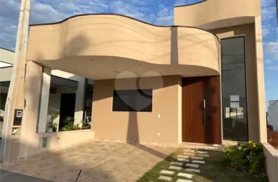 Terreno em condomínio fechado à venda no Horto Florestal, Sorocaba 