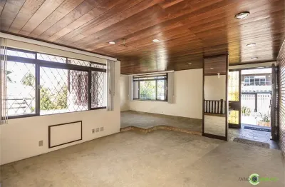 Casa comercial à venda na Rua Carlos Huber, 826, Três Figueiras, Porto Alegre