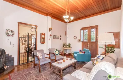 Casa com 6 quartos à venda na Avenida Arnaldo Bohrer, Teresópolis, Porto Alegre
