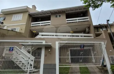 Casa com 4 quartos à venda na Rua Professor Ulisses Cabral, Chácara das Pedras, Porto Alegre