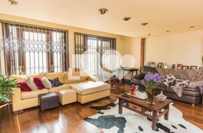 Casa com 4 quartos à venda na Rua Professor Fernando Carneiro, Três Figueiras, Porto Alegre