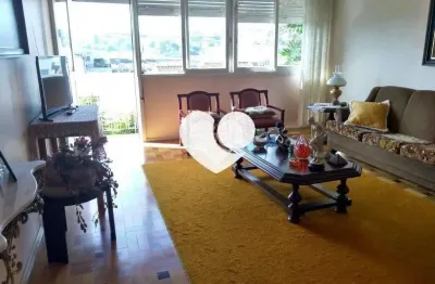 Casa com 3 quartos à venda na Rua Eurico Lara, Medianeira, Porto Alegre
