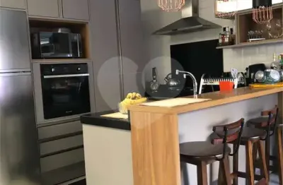 Casa com 3 quartos à venda na Rua Desembargador Almiro Cauduro, Vila Ipiranga, Porto Alegre