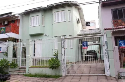 Casa com 4 quartos à venda na Parque dos Nativos, Vila Ipiranga, Porto Alegre
