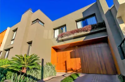 Casa com 3 quartos à venda na Rua de La Grange, Três Figueiras, Porto Alegre