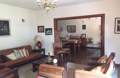 Casa com 3 quartos à venda na Rua Corcovado, Auxiliadora, Porto Alegre