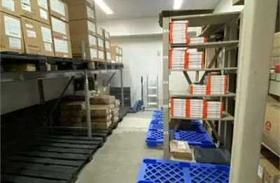 Casa comercial à venda na Avenida Teixeira Mendes, 588, Chácara das Pedras, Porto Alegre