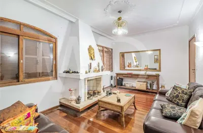 Casa com 4 quartos à venda na Rua Geraldo Souza Moreira, Passo da Areia, Porto Alegre