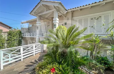 Casa com 5 quartos à venda na Rua Indianápolis, Três Figueiras, Porto Alegre