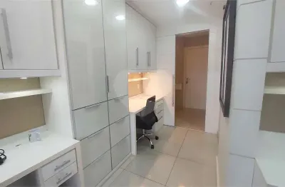 Sala comercial à venda na Avenida Taquara, Petrópolis, Porto Alegre