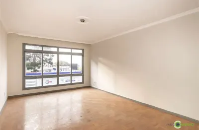 Apartamento com 3 quartos à venda na Avenida Carlos Gomes, 1801, Petrópolis, Porto Alegre