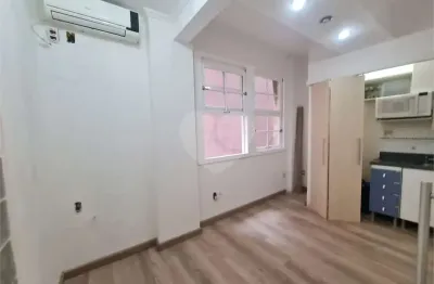 Sala comercial à venda na Rua dos Andradas, 1646, Centro Histórico, Porto Alegre