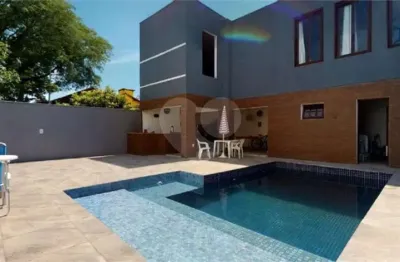 Casa com 4 quartos à venda na Rua Jacundá, Ipanema, Porto Alegre