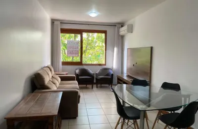 Apartamento com 2 quartos para alugar na Rua João Abbott, 483, Petrópolis, Porto Alegre