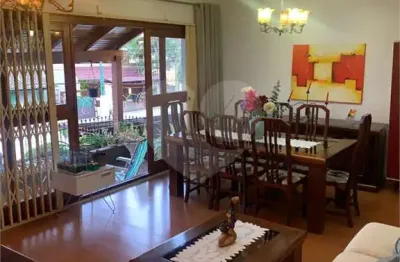 Casa com 4 quartos à venda na Rua Lloyd de Andrade Polidoro, 45, Ipanema, Porto Alegre