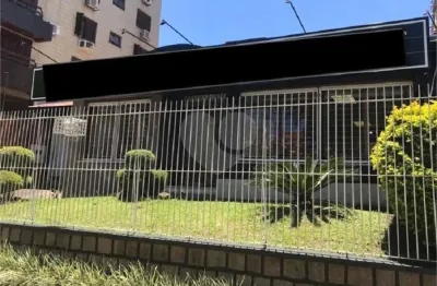 Casa comercial à venda no Jardim Lindóia, Porto Alegre 