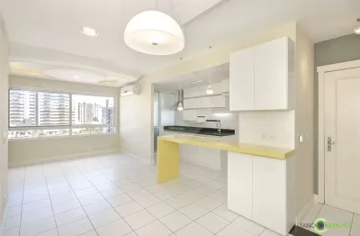 Apartamento com 2 quartos à venda em menino deus - rs