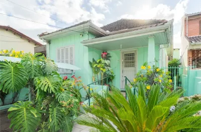 Casa com 2 quartos à venda na Rua Pedro Boticário, Glória, Porto Alegre