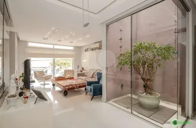 Casa com 3 quartos à venda na Rua Caracas, Jardim Lindóia, Porto Alegre