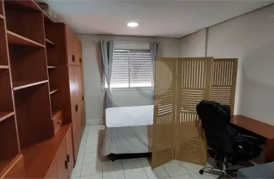 Kitnet / Stúdio à venda no Independência, Porto Alegre 