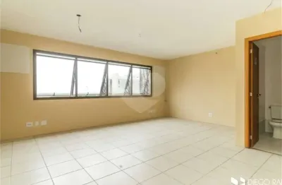 Sala comercial à venda na Avenida Borges de Medeiros, 2105, Menino Deus, Porto Alegre