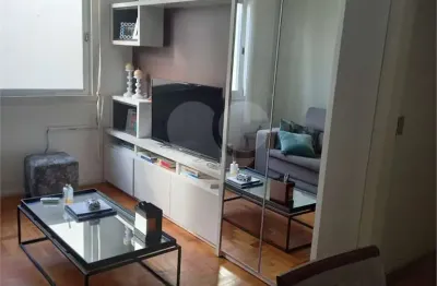 Apartamento com 3 quartos à venda ou para locação em auxiliadora - rs