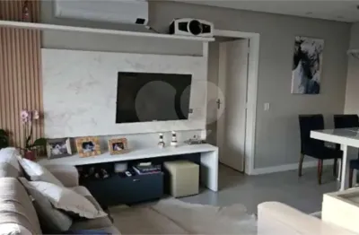 Apartamento com 2 quartos para alugar na Rua Vicente da Fontoura, 1531, Santana, Porto Alegre