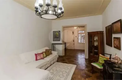 Casa com 3 quartos à venda em Petrópolis, Porto Alegre 