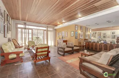 Casa comercial à venda na Rua Doutor Lauro de Oliveira, 12, Rio Branco, Porto Alegre