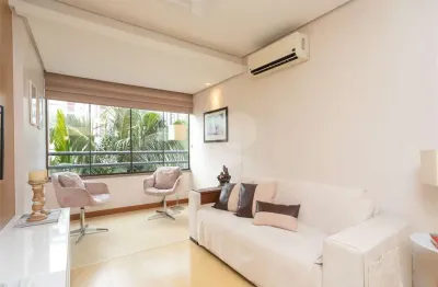 Apartamento com 3 quartos para alugar na Rua Afonso Taunay, 120, Boa Vista, Porto Alegre