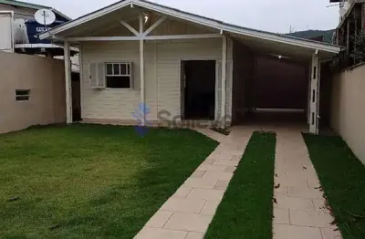 Casa com 2 quartos à venda no Centro, Imbituba 