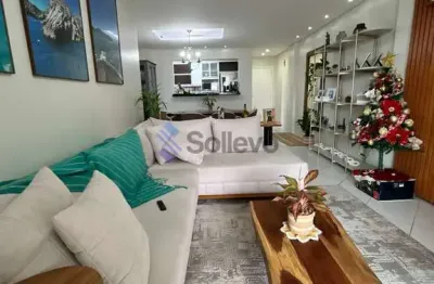 Apartamento espaçoso no centro — 3 dormitórios, suíte e sacada com churrasqueira!