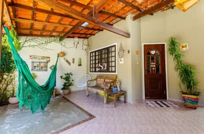 Casa a venda com 3 quartos sendo 1 suite por r  740.000   cafuba  piratininga   niteroi rj