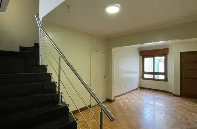 Sobrado residencial/comercial á venda no centro pelotas-rs