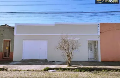 Casa com 3 quartos à venda no Centro, Pelotas 