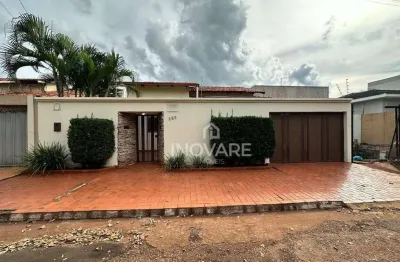 Casa com 3 dormitórios, 200 m² - venda por r$ 600.000,00 ou aluguel por r$ 2.500,00/mês - jardim morumbi - itumbiara/go