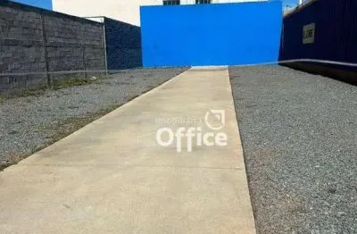Área para alugar, 360 m² por r$ 1.900,00/mês - itamaraty - anápolis/go