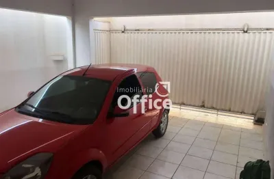 Casa com 4 quartos à venda, 340 m² por r$ 680.000 - itamaraty - anápolis/go