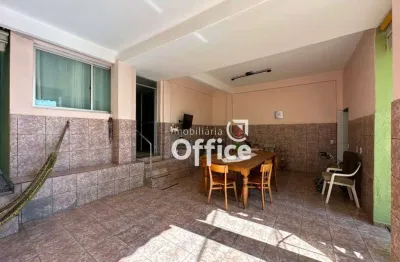Casa com 5 dormitórios à venda, 250 m² por r$ 550.000,00 - setor central - anápolis/go