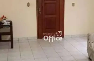 Casa com 4 dormitórios à venda, 256 m² por r$ 760.000,00 - vila jaiara - anápolis/go