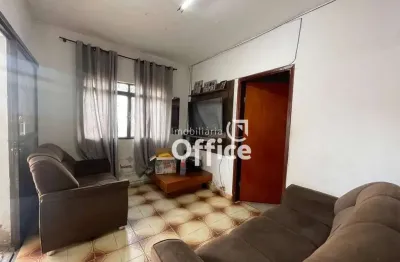 Casa com 3 quartos à venda, 250 m² por r$ 400.000 - são lourenço - anápolis/go
