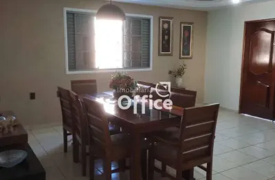 Casa com 3 quartos  à venda, 320 m² por r$ 650.000 - parque brasília 2ª etapa - anápolis/go