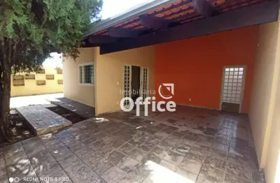 Casa com 3 quartos  à venda, 167 m² por r$ 750.000 - jundiaí - anápolis/go