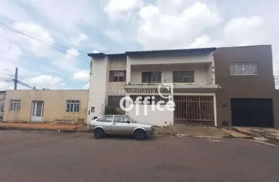 Sobrado com 4 quartos à venda, 230 m² por r$ 800.000 - setor central - anápolis/go
