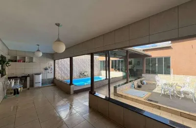 Casa com 3 quartos à venda, 216 m² por r$ 600.000 - recanto do sol - anápolis/go