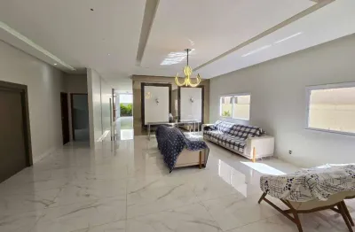 Casa com 3 quartos sendo um suíte master com closet , nas primeiras quadras do condomínio  à venda, 1.350.000,00