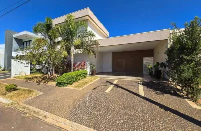 Casa com 3 quartos sendo 3 suítes uma master com closet , nas primeiras quadras do condomínio  à venda, 1.450.000,00