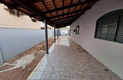 Casa com 3 quatos à venda por r$ 750.000 - cidade universitária - anápolis/go