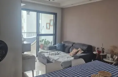 Lindo apartamento na penha com suíte e ampla sacada com vidro